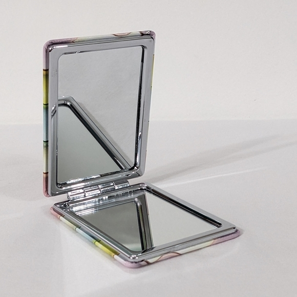 Pompompurin Sanrio Kawaii Rectangle Double Sided Foldable Compact Mirror - Picture 4 of 6